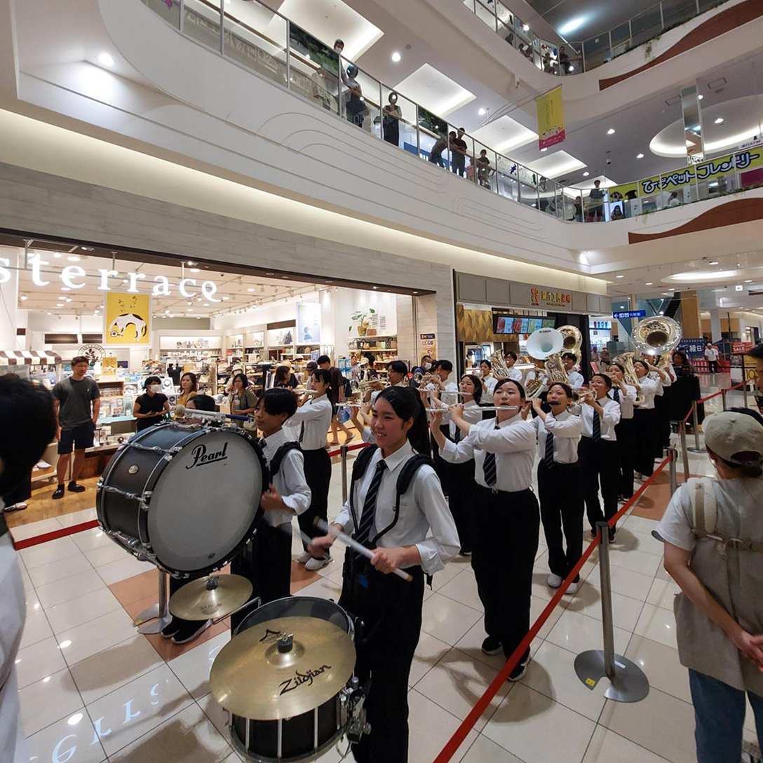地域と音楽でつながる：吹奏楽部〈重点クラブ〉