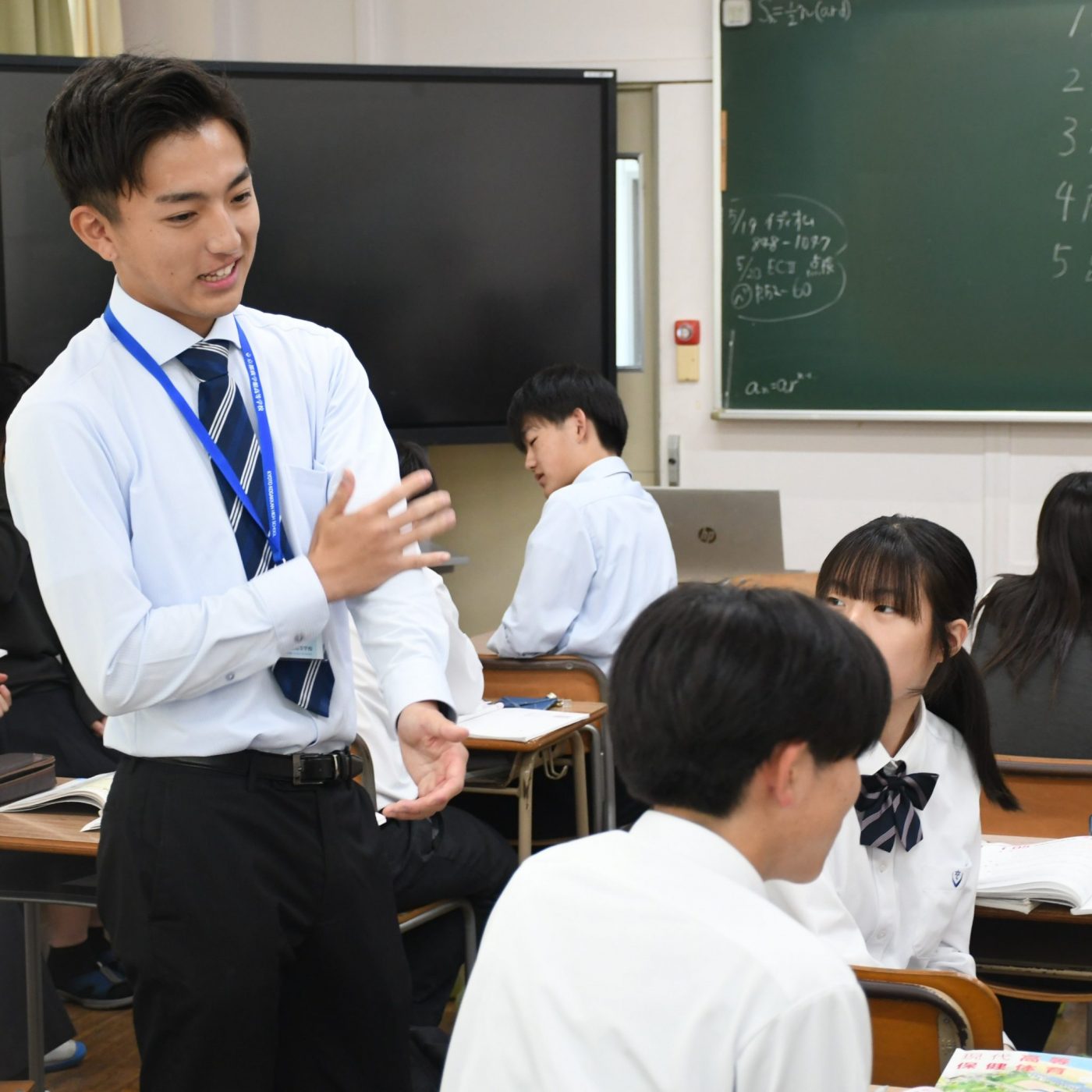 卒業生が教育実習生として帰ってきました！