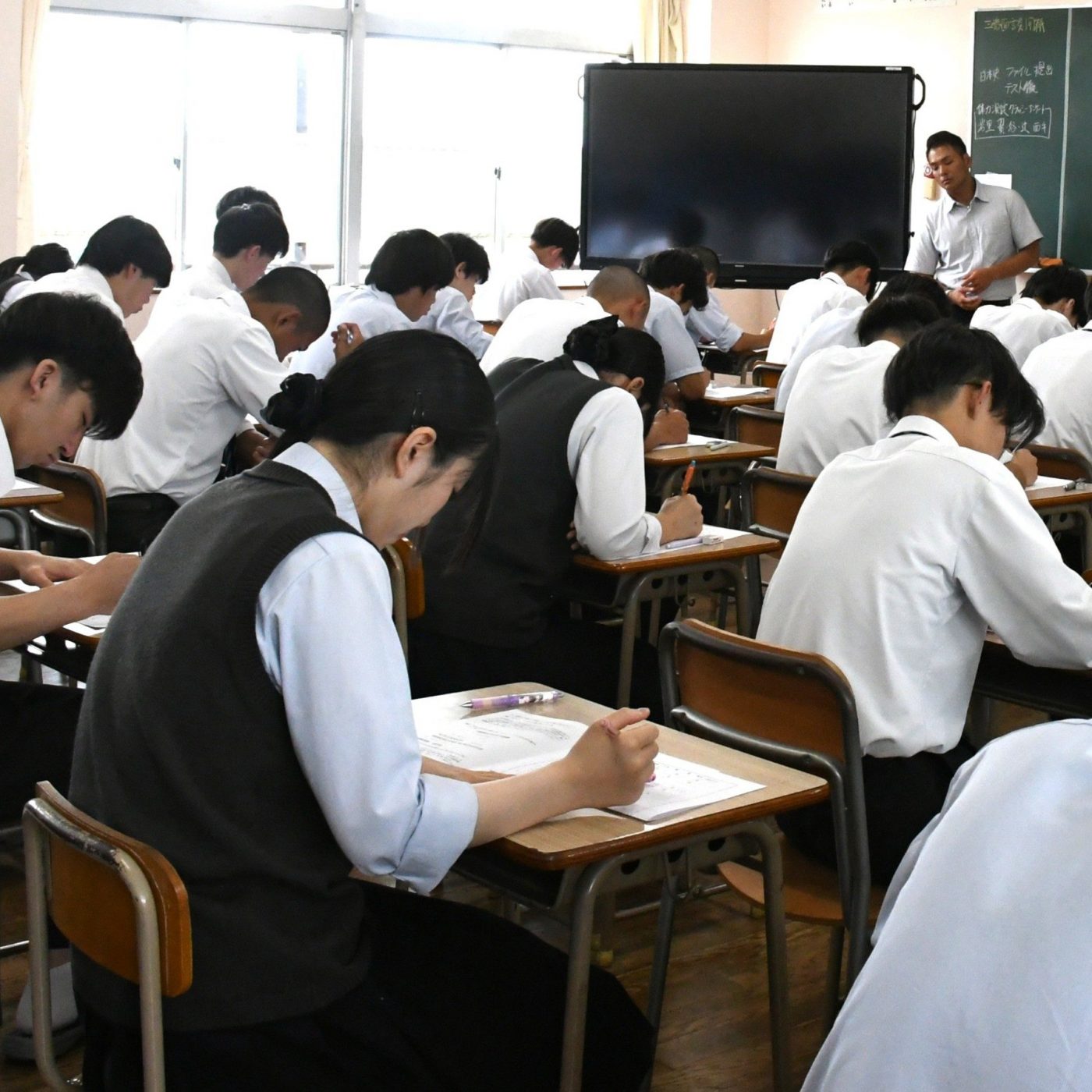 今日から期末考査！